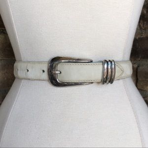 Vintage Belt M Leather Off White Silver Buckle